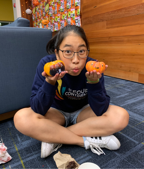 laura with pumpkins